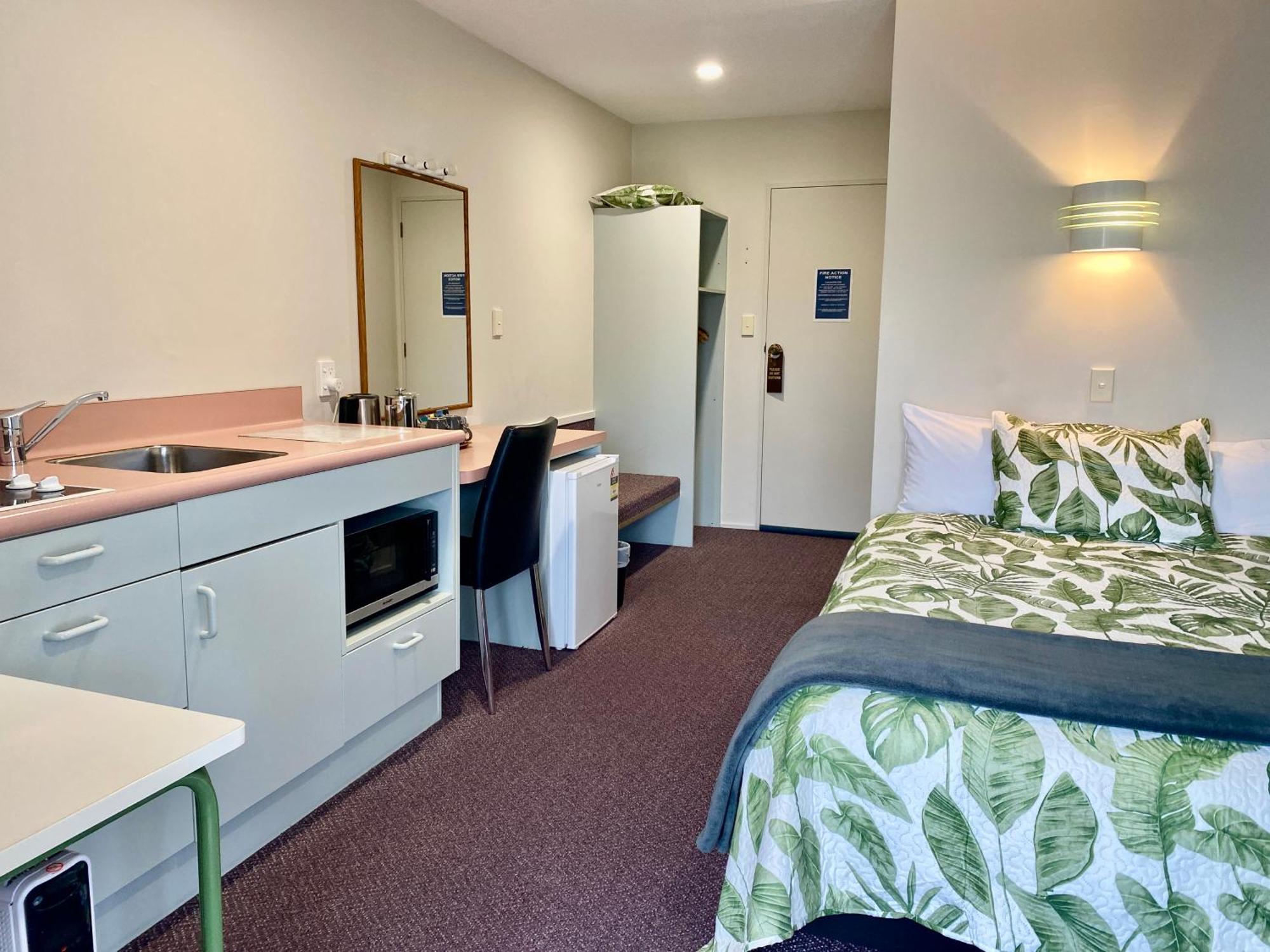 Heritage Park Lodge Haast Εξωτερικό φωτογραφία
